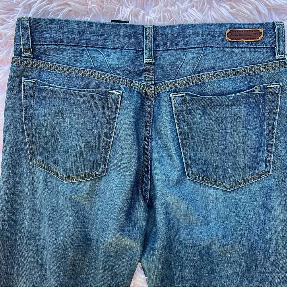 Calvin Klein Lean Bootcut size 6 length 32 mid-rise